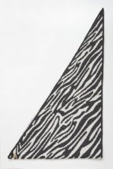 Szal damski ze wzorem LIU JO. Szaliki i chusty damskie Liu Jo, bez wzorów. Za 359.00 zł.