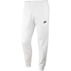 Spodnie dresowe Nike Sportswear Club Fleece białe. Białe spodnie sportowe damskie Nike, bez wzorów, z dresówki, na fitness i siłownię. Za 274.95 zł.