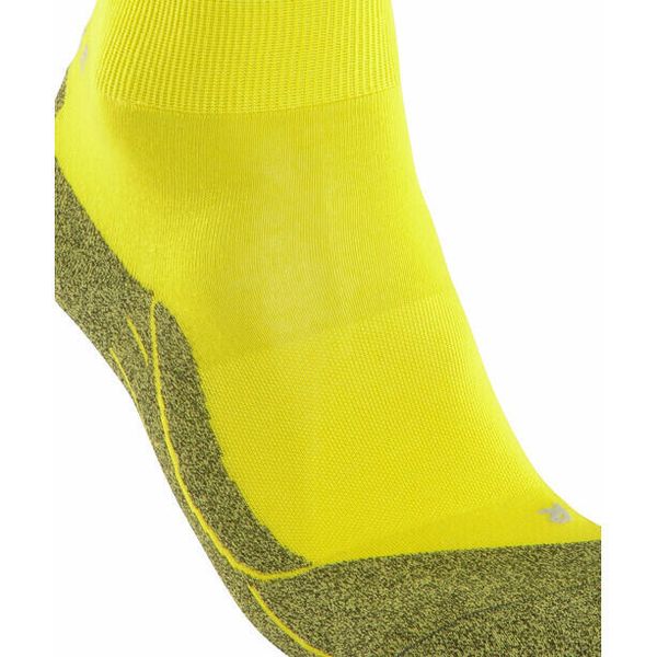 Krótkie skarpetki Falke RU4. Szare skarpety męskie Falke, bez wzorów. W wyprzedaży za 73.15 zł.