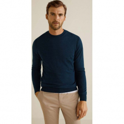 Mango Man - Sweter Willy. Szare swetry przez głowę męskie Mango Man, z dzianiny, z okrągłym kołnierzem. Za 199.90 zł.