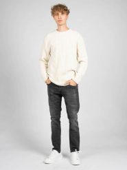 Guess Sweter "C-Neck" | 0BH530 5584ZT | Mężczyzna | Czarny. Czarne swetry przez głowę męskie Guess, m, z aplikacjami, z dzianiny, bez kołnierzyka. W wyprzedaży za 249.00 zł.