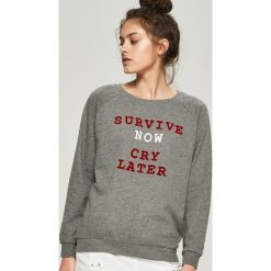 Bluza z nadrukiem - Szary. Szare bluzy damskie marki Sinsay, z motywem z bajki. W wyprzedaży za 19.99 zł.