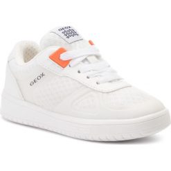 Sneakersy GEOX - J Kommodor B. B J925PB 01454 C1000 S White. Półbuty dziewczęce Geox. W wyprzedaży za 159.00 zł.