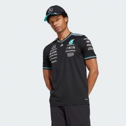 Koszulka Mercedes - Amg Petronas Formula One Team Driver Authentic. Białe buty sportowe męskie Adidas, bez zapięcia, na fitness i siłownię. Za 529.00 zł.