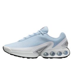 Buty do chodzenia dla dorosłych Air Max Dn Half Blue. Niebieskie obuwie sportowe damskie Nike, bez wzorów, z materiału, do piłki nożnej, nike air max. Za 1,095.97 zł.