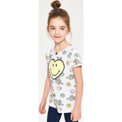 T-shirt z nadrukiem smiley world - Biały. T-shirty damskie marki Giacomo Conti. Za 29.99 zł.