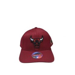 Czapka Chicago Bulls Seasonal. Czerwone czapki i kapelusze męskie Mitchell & Ness, bez wzorów, sportowe. Za 152.00 zł.
