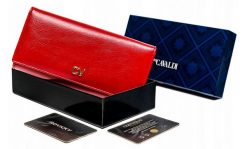 Portfel czerwony 4U Cavaldi [DH] GD24-ML. Czerwone portfele damskie 4U Cavaldi, bez wzorów, ze skóry ekologicznej. Za 49.99 zł.