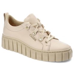 Beżowe Półbuty Carinii Stylowe Buty Na Platformie. Brązowe półbuty damskie Carinii, bez wzorów, ze skóry, eleganckie, bez obcasa, na platformie, bez zapięcia. Za 385.00 zł.