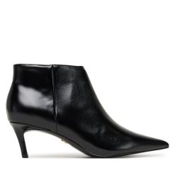 Botki Aldo. Czarne botki damskie Aldo, bez obcasa, na szpilce, bez zapięcia. Za 459.99 zł.