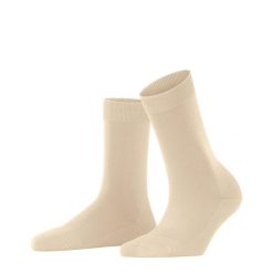 Skarpetki damskie Falke ClimaWool. Czerwone skarpety damskie Falke, bez wzorów, z lyocellu. Za 129.50 zł.