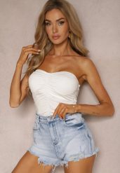 Niebieskie Szorty Denimowe High Waist z Wystrzępionymi Nogawkami Zimefia. Niebieskie szorty sportowe damskie Renee, na lato, l, bez wzorów, rockowe, z podwyższonym stanem. Za 59.99 zł.