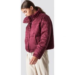 NA-KD Żakardowa kurtka watowana - Red. Kurtki damskie marki NA-KD. Za 242.95 zł.