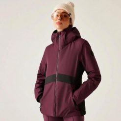 Damska kurtka narciarska Dare 2B Issy. Czarne kurtki snowboardowe damskie Dare 2b, l, bez wzorów, z materiału, długie, z kapturem, narciarskie. Za 442.00 zł.