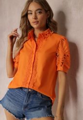 Pomarańczowa Koszula z Ozdobnym Kołnierzem i Rękawami z Koronkowymi Wstawkami Brixta. Brązowe bluzki damskie Renee, m, bez wzorów, z jeansu, eleganckie, bez kołnierzyka, bez ramiączek. Za 99.99 zł.