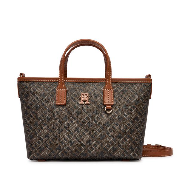 Torebka Tommy Hilfiger. Czarne torebki do ręki damskie Tommy Hilfiger, bez wzorów, klasyczne, bez dodatków. Za 579.99 zł.