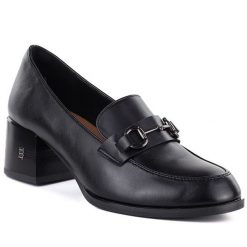 Skórzane półbuty damskie lordsy na obcasie czarne Vinceza 18116. Czarne mokasyny damskie VINCEZA, bez wzorów, ze skóry, bez obcasa, na obcasie, bez zapięcia. Za 199.99 zł.