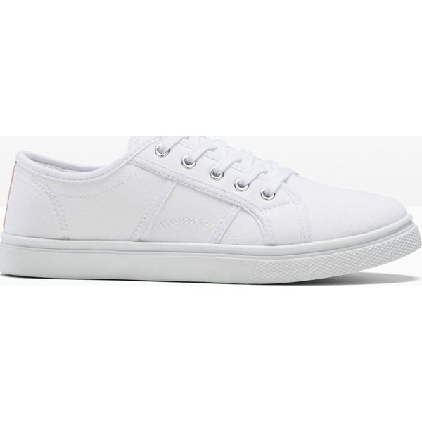 Sneakersy Pride. Białe obuwie sportowe damskie bonprix, z aplikacjami. Za 74.99 zł.