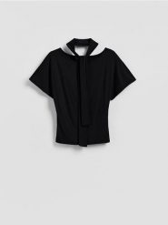 Bluzka z szalem - czarny. Czarne bluzki damskie Reserved, l, bez wzorów, z dzianiny, bez kołnierzyka, bez ramiączek. Za 69.99 zł.