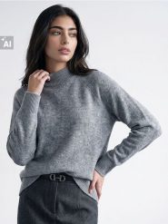 Klasyczny sweter z półgolfem, z domieszką wełny - szary. Szare swetry damskie Sinsay, l, bez wzorów, z wełny, klasyczne, bez kołnierzyka, bez ramiączek, bez kaptura. Za 59.99 zł.
