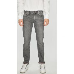 Tommy Hilfiger - Jeansy Bleecker. Jeansy męskie marki Tommy Hilfiger. W wyprzedaży za 329.90 zł.