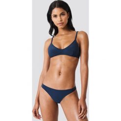 NA-KD Swimwear Dół bikini Structured - Navy. Niebieskie bikini damskie NA-KD Swimwear. Za 72.95 zł.