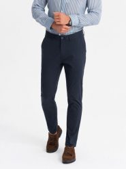 Męskie jednolite spodnie chino SLIM FIT – granatowe V4 - Rozmiar: XL. Niebieskie eleganckie spodnie męskie Ombre Clothing, m, z aplikacjami, z bawełny. W wyprzedaży za 119.99 zł.