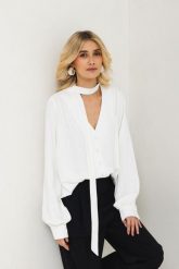 KOSZULA NATALIE BIAŁA XS - Flawless. Białe koszule damskie Flawless, xs, bez wzorów, ze skóry, eleganckie, bez kołnierzyka, bez ramiączek. Za 493.00 zł.