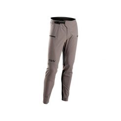 Spodnie rowerowe NORTHWAVE Bomb Long Pant beżowy. Brązowe buty sportowe męskie Northwave, l, bez wzorów, rowerowe. Za 500.00 zł.