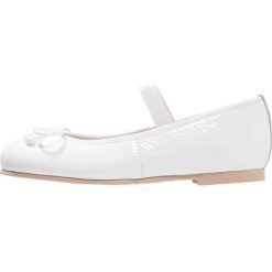 Pretty Ballerinas Baleriny z zapięciem blanco. Baleriny damskie marki Pretty Ballerinas. Za 369.00 zł.