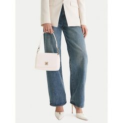 Torebka Nine West. Brązowe torebki do ręki damskie Nine West, bez wzorów, klasyczne, bez dodatków. Za 229.99 zł.