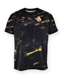 Real Madrid czarno-złota koszulka treningowa. Czarne koszulki sportowe męskie Real Madrid, s, bez wzorów, z bawełny, bez kołnierzyka, bez ramiączek, do piłki nożnej. Za 178.10 zł.