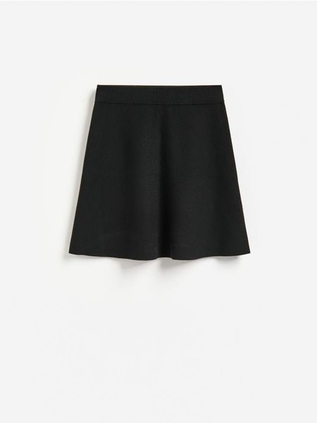 Spódnica mini z dodatkiem wełny - czarny. Czarne spódnice damskie Reserved, l, bez wzorów, z dzianiny, mini, rozkloszowane. Za 179.99 zł.