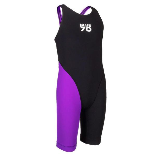 Spodnie Kolanowe Blueseventy Nero Stitch - Fioletowe - Rozmiar 8. Fioletowe spodnie sportowe dla dziewczynek BLUESEVENTY, bez wzorów, do pływania. Za 2,802.87 zł.