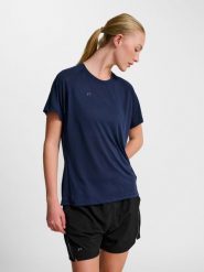 Koszulka damska Newline Beat. Białe t-shirty damskie Newline, xl, bez wzorów, z materiału, klasyczne, bez kołnierzyka. Za 134.00 zł.