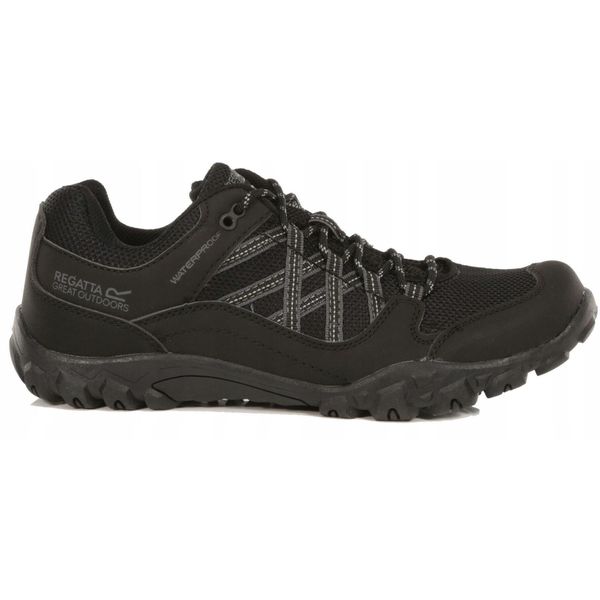 Buty trekkingowe męskie Edgepoint III Regatta. Czarne trekkingi męskie Regatta, trekkingowe. Za 249.70 zł.