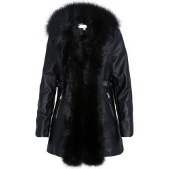 Czarny Płaszcz Enchanting. Czarne płaszcze damskie Born2be, na jesień. Za 249.99 zł.