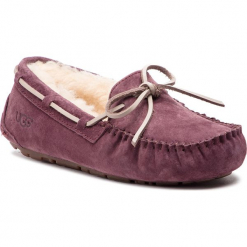 Kapcie UGG - W Dakota 5612 W/Port. Kapcie damskie marki UGG. W wyprzedaży za 309.00 zł.