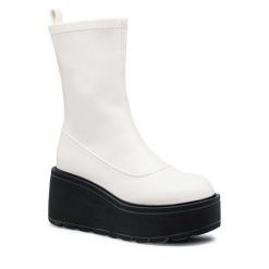 Botki Jenny Fairy. Białe botki damskie Jenny Fairy, bez obcasa, na koturnie, bez zapięcia. Za 131.99 zł.