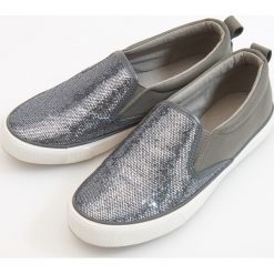 Tenisówki typu slip on - Szary. Buty sportowe dziewczęce marki Reserved. W wyprzedaży za 29.99 zł.