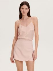 Szorty imitujące spódnicę - pastelowy róż. Czerwone spódnice damskie Reserved, l, bez wzorów, z tkaniny. W wyprzedaży za 49.99 zł.