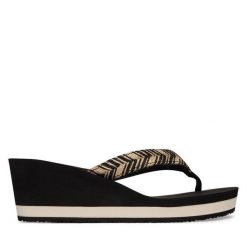 Japonki Tommy Hilfiger. Czarne klapki damskie Tommy Hilfiger, bez wzorów, bez obcasa. Za 229.99 zł.