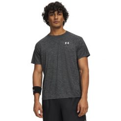 Koszulka męska Under Armour UA Tech Textured SS 1382796. Czarne koszulki sportowe męskie Under Armour, m, bez wzorów, z materiału, bez kołnierzyka, bez ramiączek, na fitness i siłownię. Za 158.40 zł.