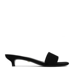 Klapki GINO ROSSI. Czarne klapki damskie Gino Rossi, bez wzorów, bez obcasa. Za 299.99 zł.