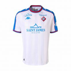 Trzeci strój SM Caen 2024/25. Białe koszulki sportowe męskie Kappa, bez wzorów, bez kołnierzyka, bez ramiączek, do piłki nożnej. W wyprzedaży za 303.65 zł.