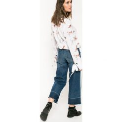 Medicine - Jeansy Back to Nature. Niebieskie jeansy damskie MEDICINE. W wyprzedaży za 39.90 zł.