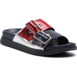 Klapki TOMMY HILFIGER - Crackle Metallic Footbed Sandal FW0FW03805 Rwb 20. Klapki damskie marki Tommy Hilfiger. Za 399.00 zł.