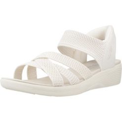 Sandały SKECHERS SLIP-INS ARYA Biały. Białe klapki damskie Skechers, bez wzorów, z tkaniny, sportowe, bez obcasa. Za 490.00 zł.