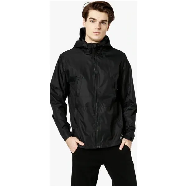 Umbro Kurtka Mudi , czarny, rozmiar XXL. Czarne kurtki męskie Umbro, m, bez wzorów, z materiału, bez kaptura. W wyprzedaży za 79.99 zł.