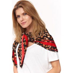 CHUSTA DAMSKA. Czarne szaliki i chusty damskie TOP SECRET, na lato, bez wzorów, eleganckie. W wyprzedaży za 24.99 zł.